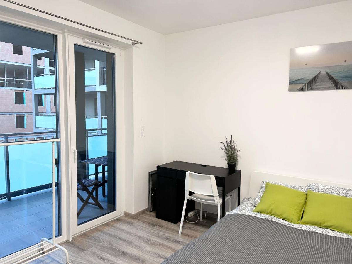 New 2022 Family&Friends Downtown Ac 3Br 2Ba Free Parking Big Balcony Near Metro&Train Station Self Check-In Apt Budapest Bagian luar foto