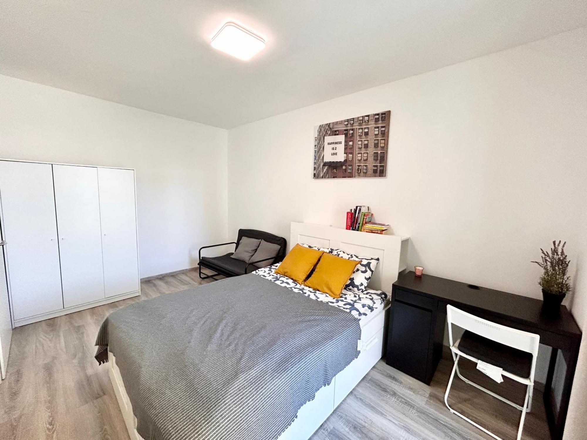 New 2022 Family&Friends Downtown Ac 3Br 2Ba Free Parking Big Balcony Near Metro&Train Station Self Check-In Apt Budapest Bagian luar foto